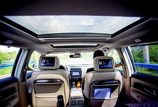 车载头枕类触摸显现屏案例 车载头枕类触摸显现屏案例